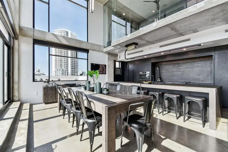101 S 12th St #612, FL