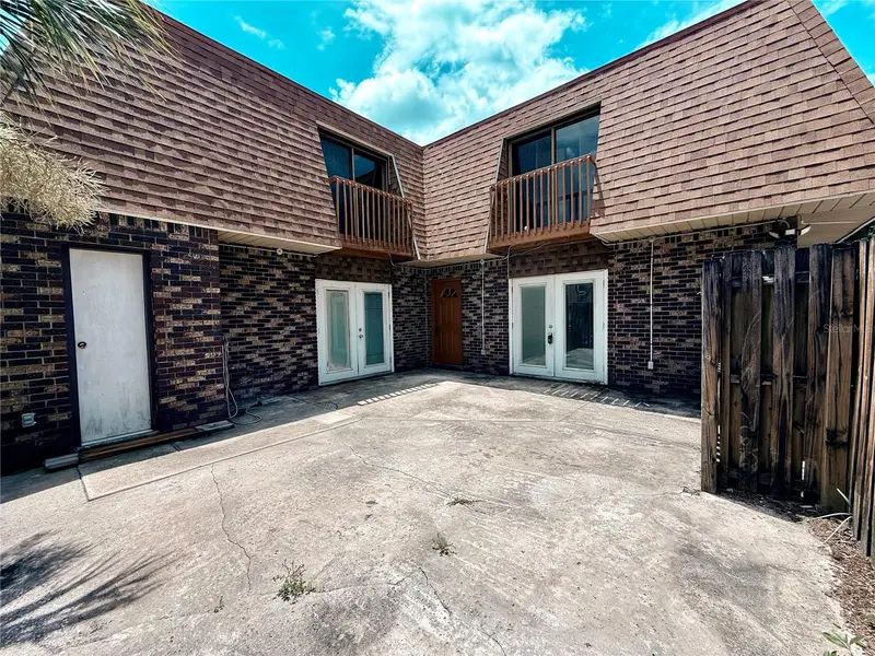 202 Terrace Ct, FL