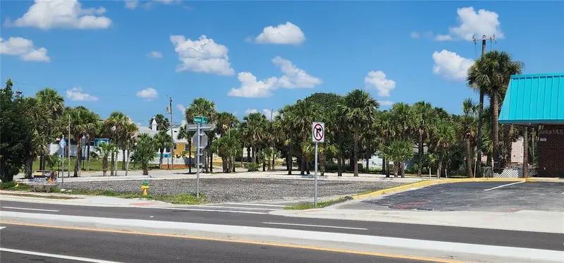 E International Speedway Blvd, FL