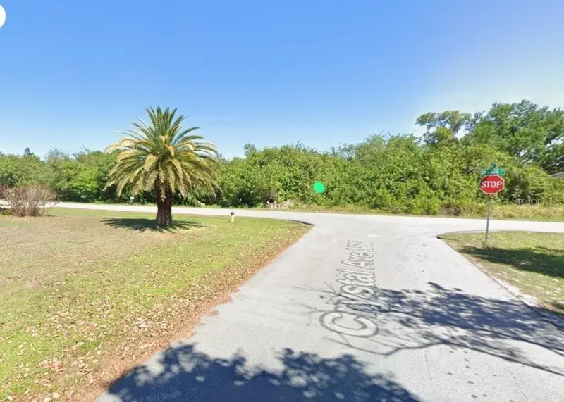 373 Skylark Ln Nw, FL