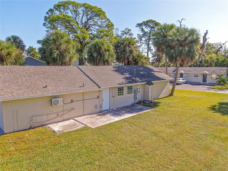 7618 Us Highway 19, FL