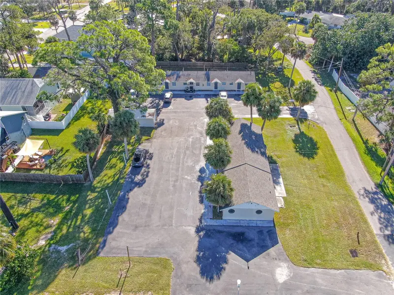 7618 Us Highway 19, FL