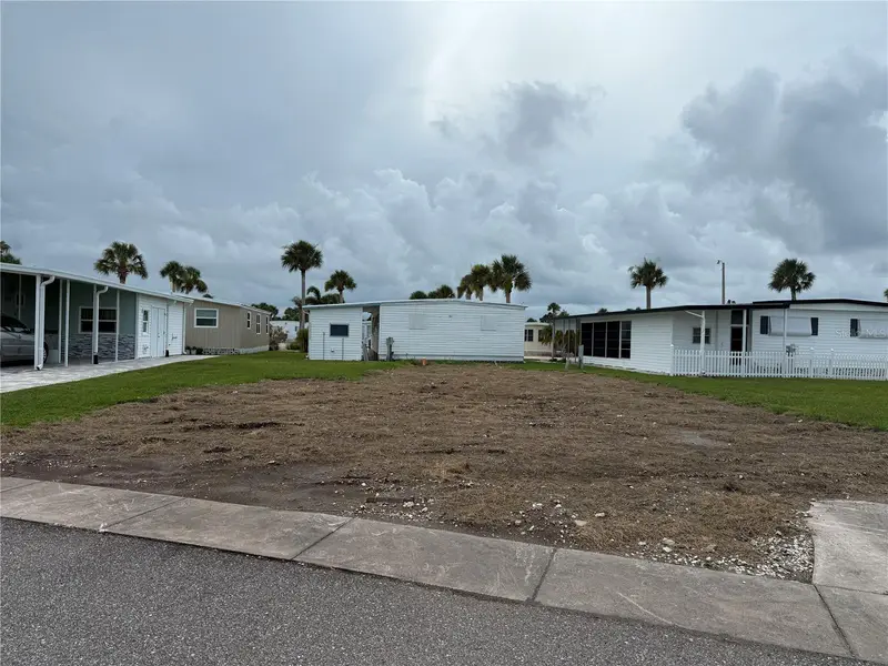 630 Gloriosa Dr, FL