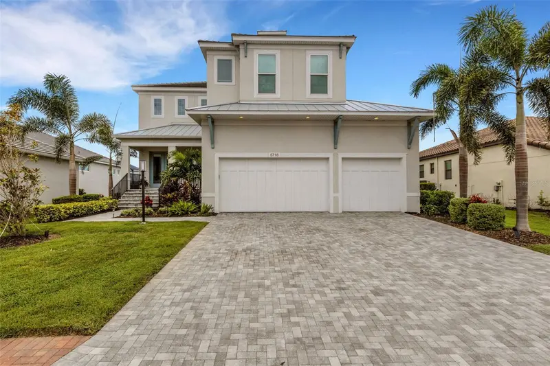 5718 Title Row Dr, FL