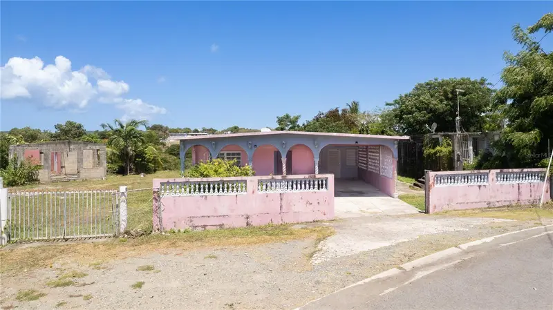 151 Los Caobos, PR