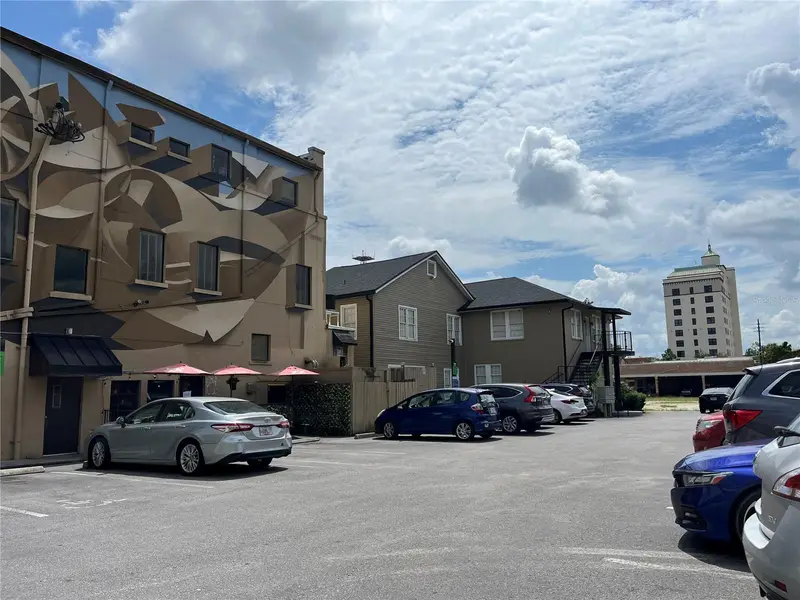 204 W University Ave #8, FL