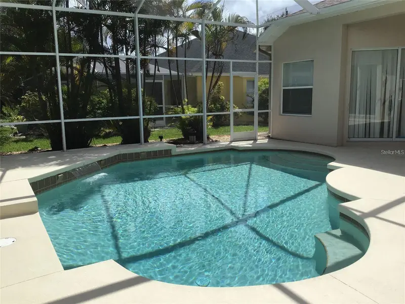 1292 W Hillsborough Blvd, FL