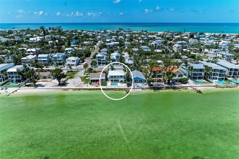 893 N Shore Dr, FL