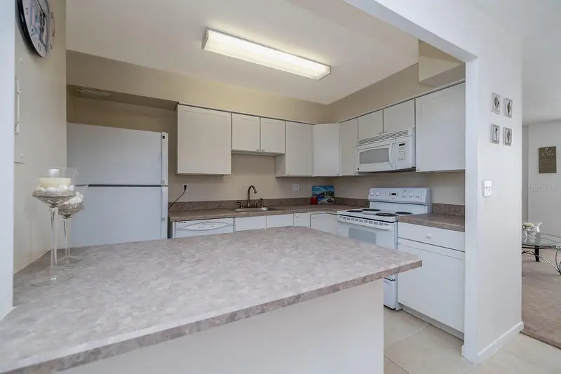 2800 N Atlantic Ave #511, FL