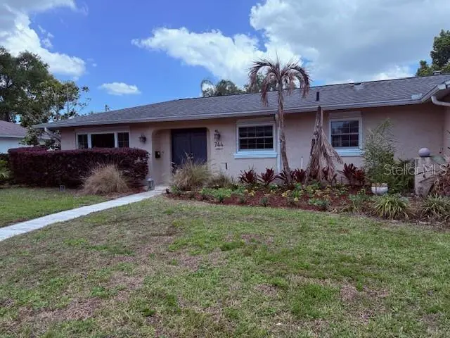 744 Cornwall Rd, FL