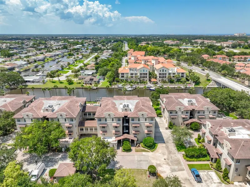 106 Club House Dr #106, FL