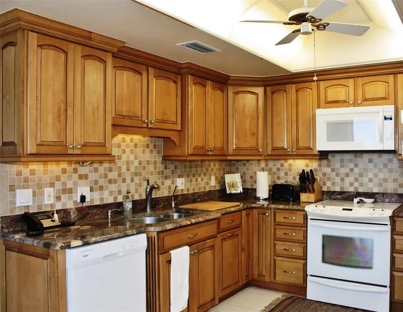 150 Belleview Blvd #507, FL