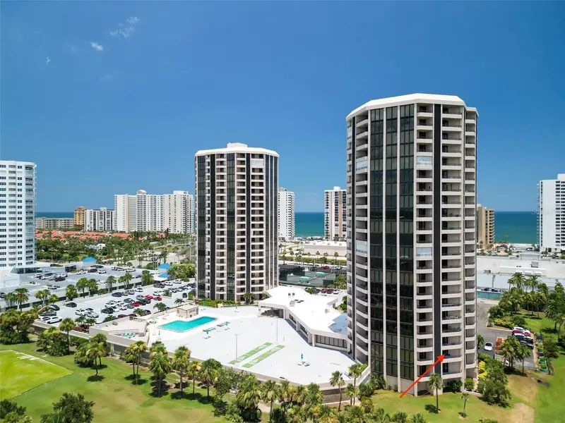 1 Oceans West Blvd #2b1, FL