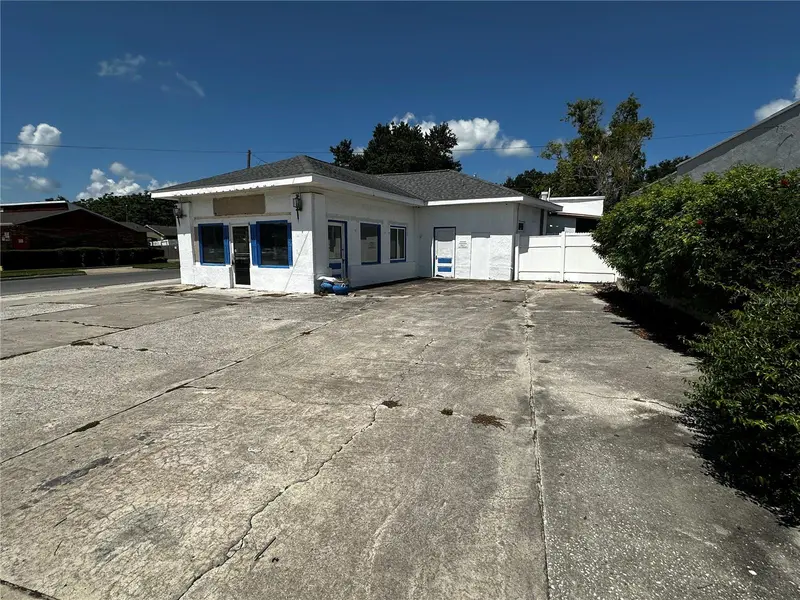 240 S 1st St, FL