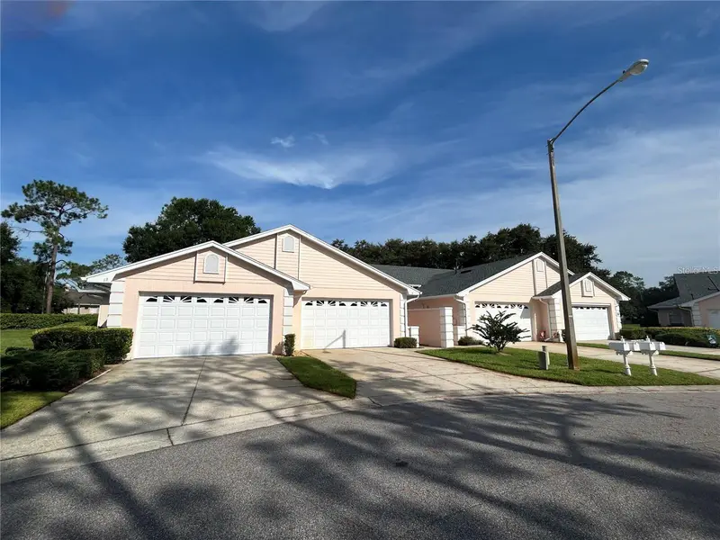 14 Enclave Dr, FL