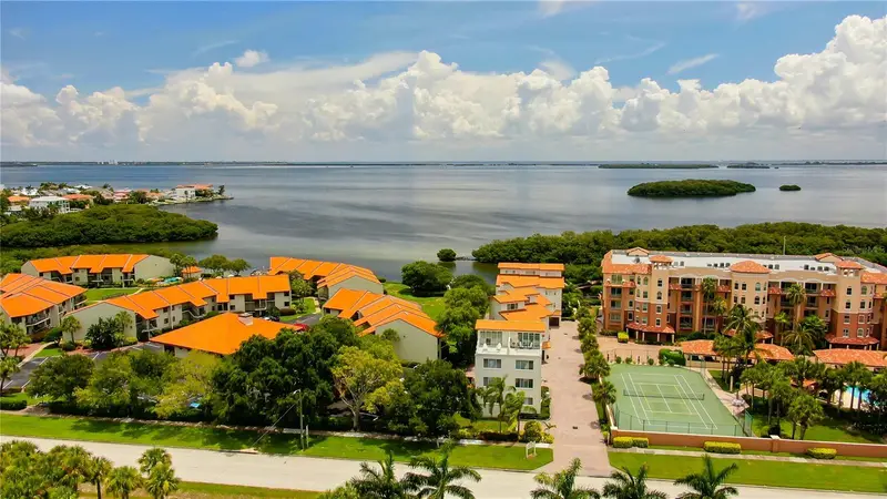 1575 Pinellas Bayway Way S #1575, FL