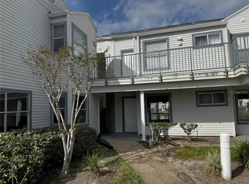 2520 Woodgate Blvd #202, FL