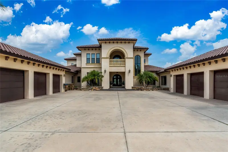 5251 Carson St, FL
