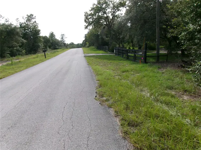 Lot 27 Sw Pine Bluffs Rd, FL