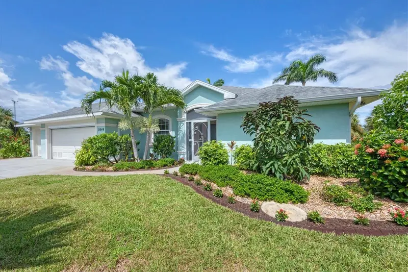 9944 Winnipeg St, FL