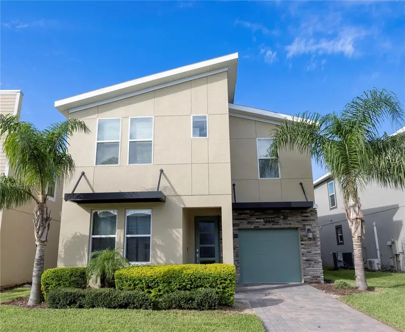 8944 Cabot Cliffs Dr, FL