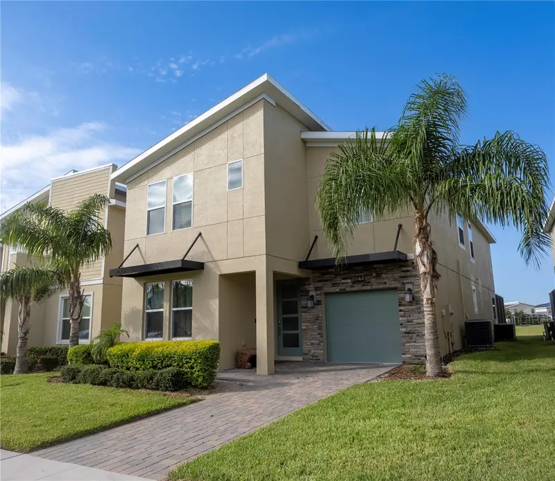 8944 Cabot Cliffs Dr, FL