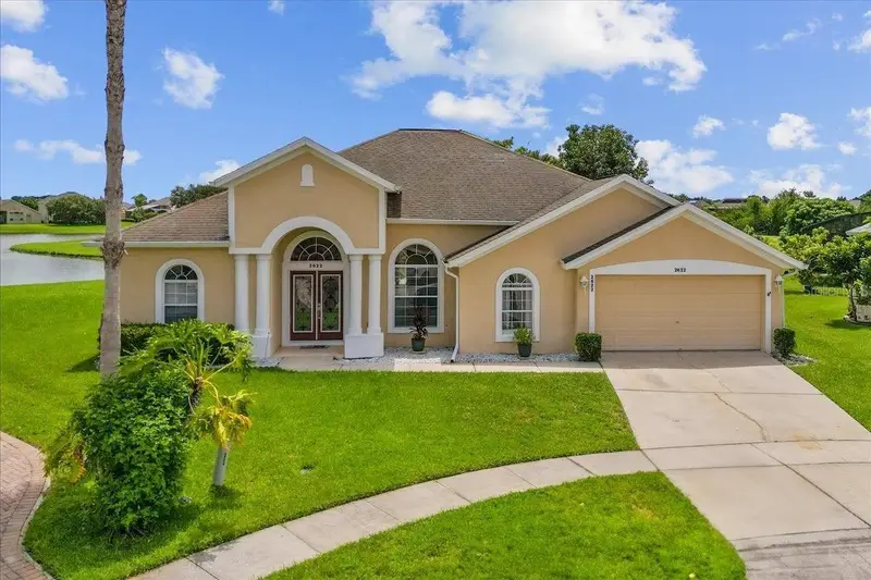 2622 Roughside Cir, FL