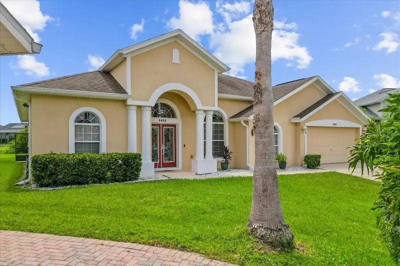 2622 Roughside Cir, FL