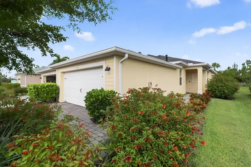 17604 Wayside Bnd, FL