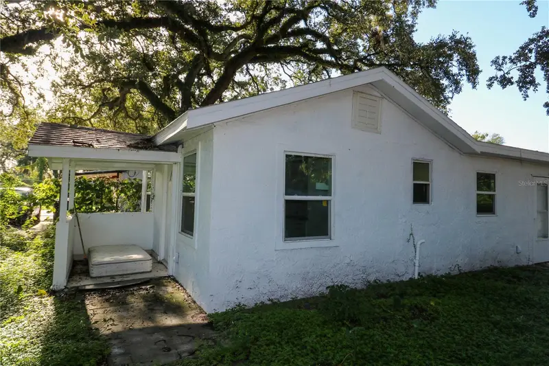 1518 Indiana St, FL