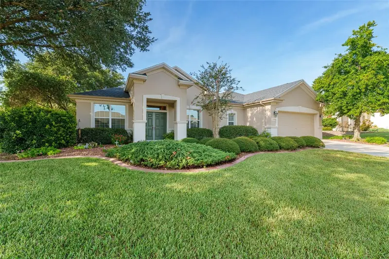 Del Webb Spruce Creek Golf & Country Club pending