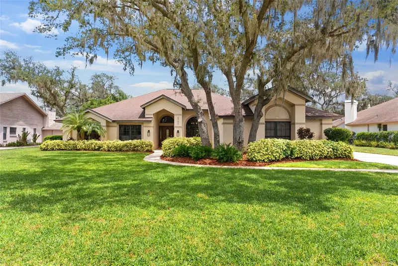 2702 Pine Club Dr, FL