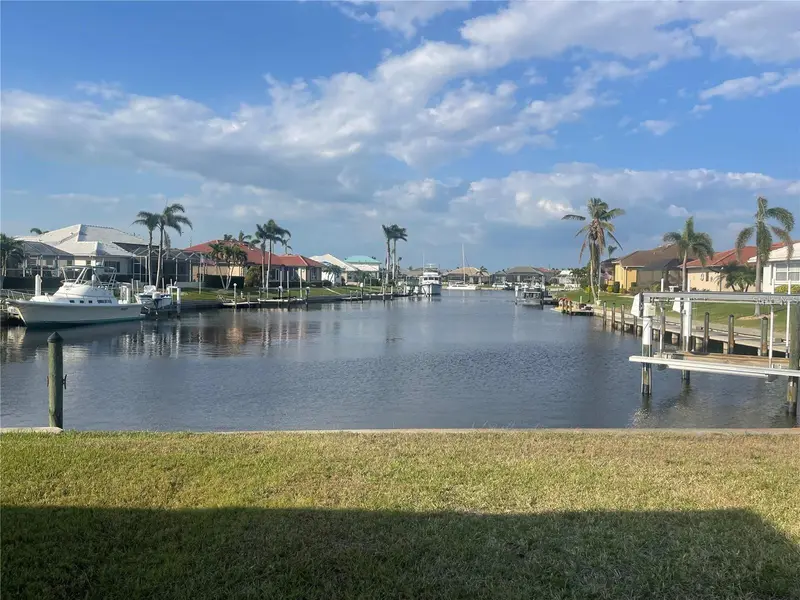 1566 Albatross Dr, FL