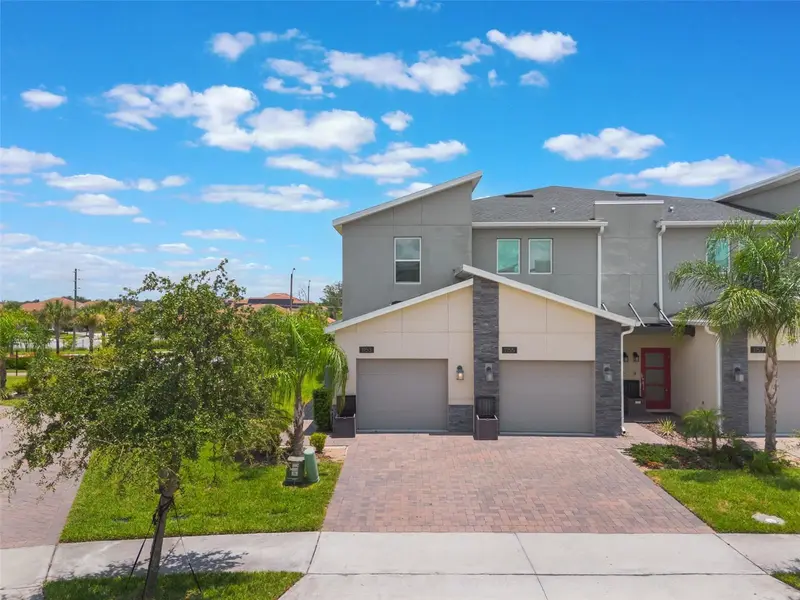 1153 Drop Ln, FL