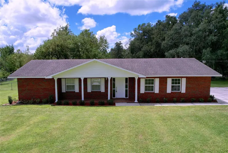 1405 Knights Griffin Rd, FL
