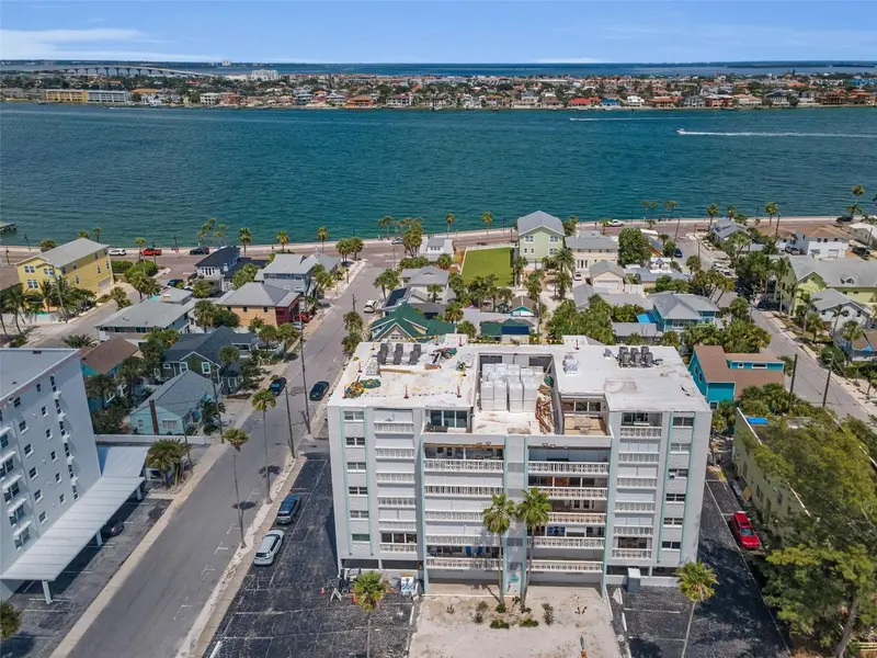 403 Gulf Way #403, FL