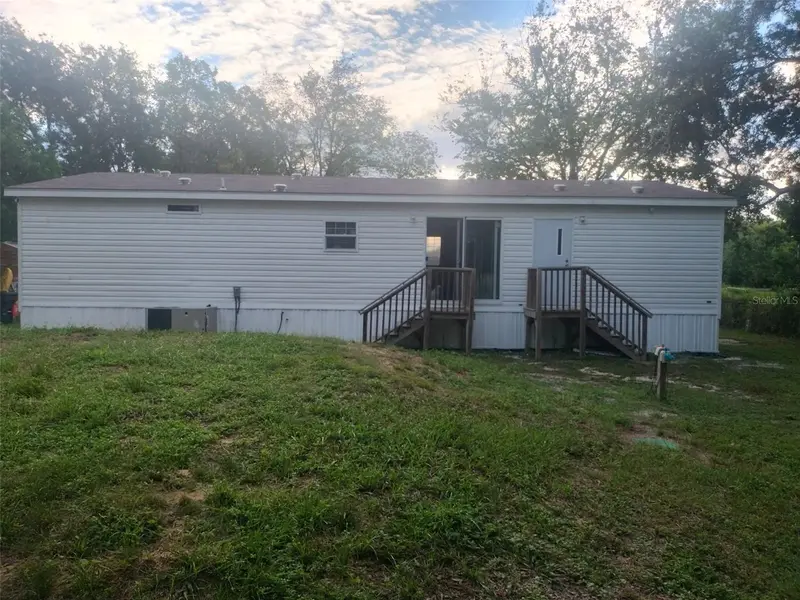 41 Norman Ln, FL