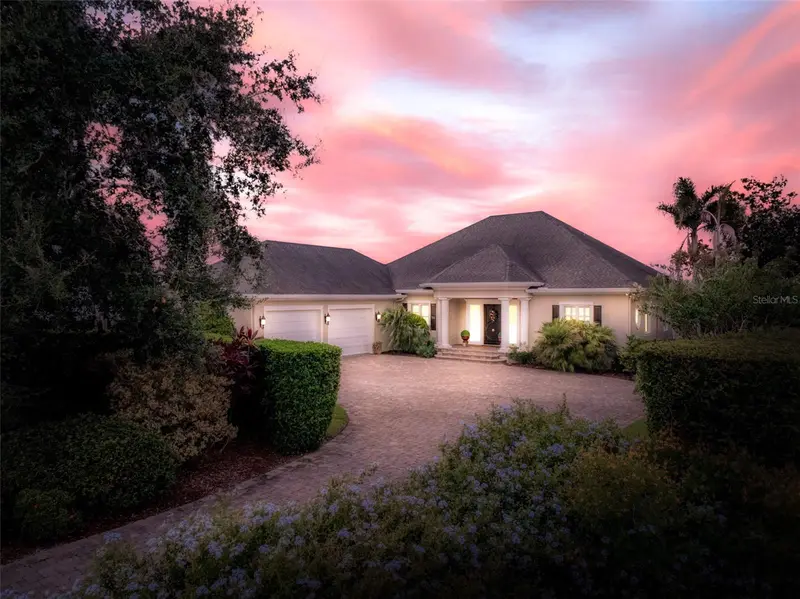 632 Sunset Pointe Dr, FL