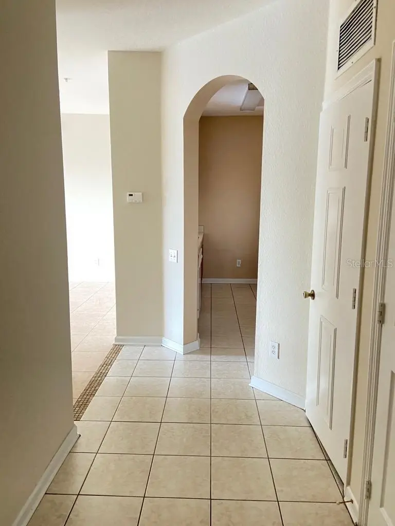 6100 Stevenson Dr #208, FL