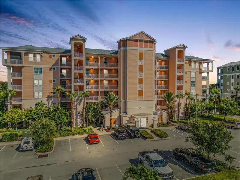 4 Riverwalk Dr #305, FL