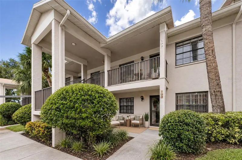 2119 Elm St #103, FL