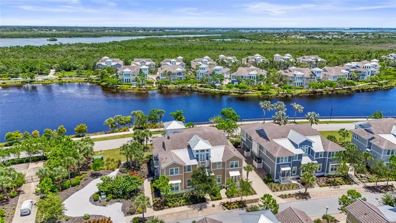 303 Compass Point Dr #101, FL