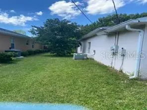 44 Pinetree Dr, FL