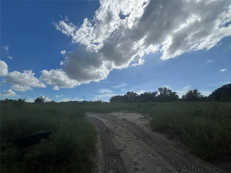 W Kelly Park Rd, FL