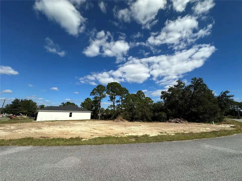 105 Tench Drive, FL