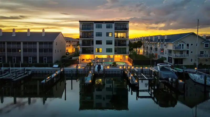 455 Pinellas Bayway S #2b, FL