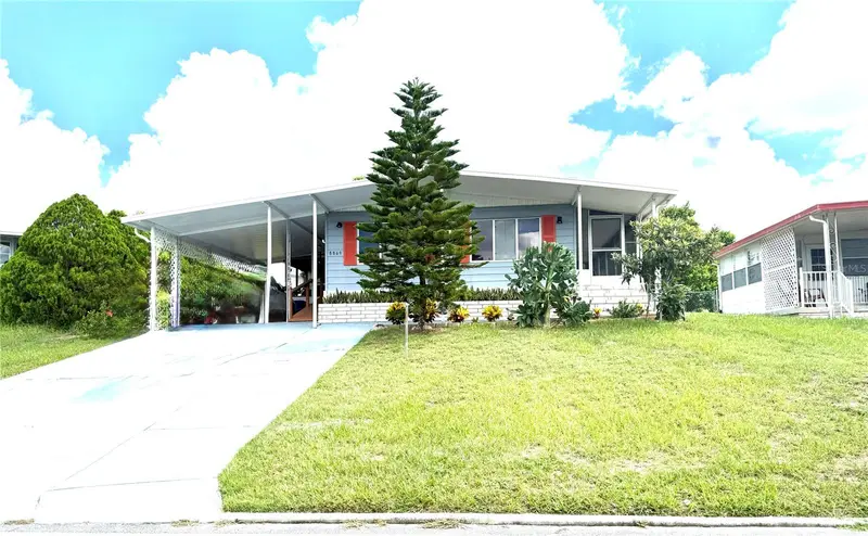 8869 Highpoint Blvd, FL