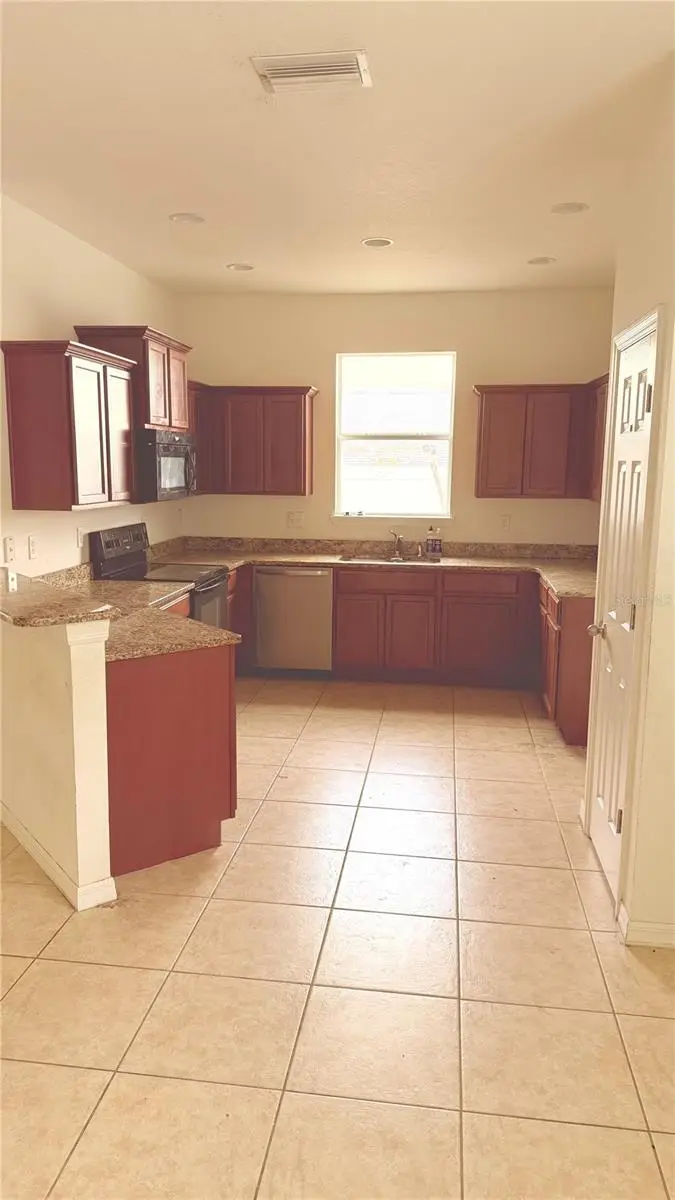 31018 Satinleaf Run, FL