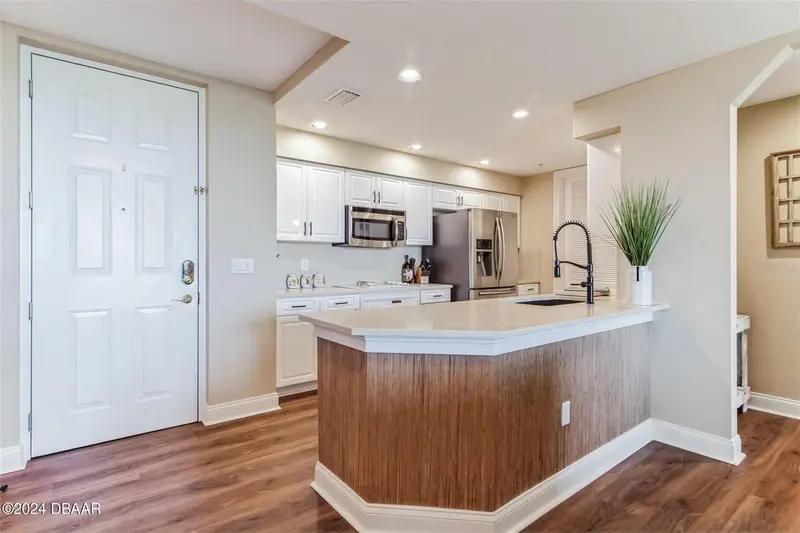 4672 Riverwalk Village Ct #8203, FL