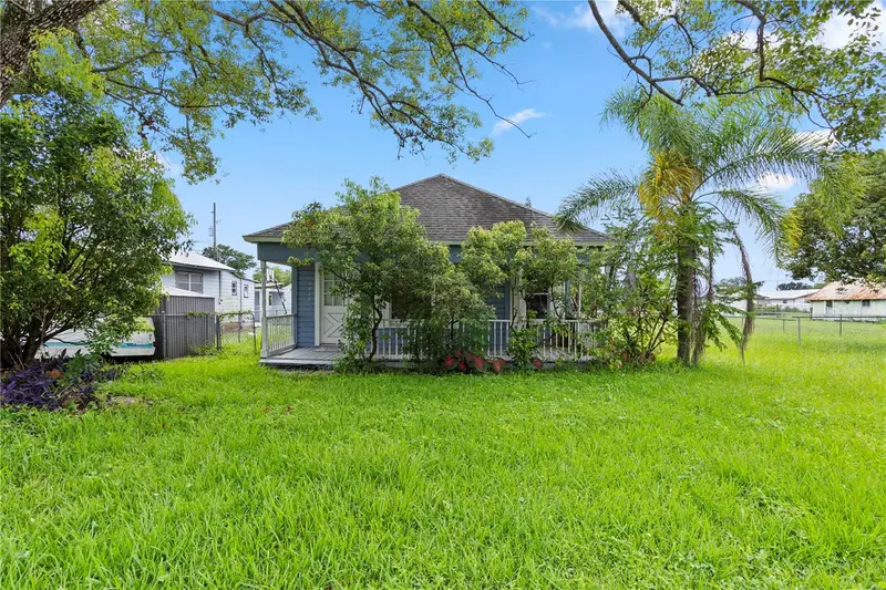1418 Massachussetts Ave, FL